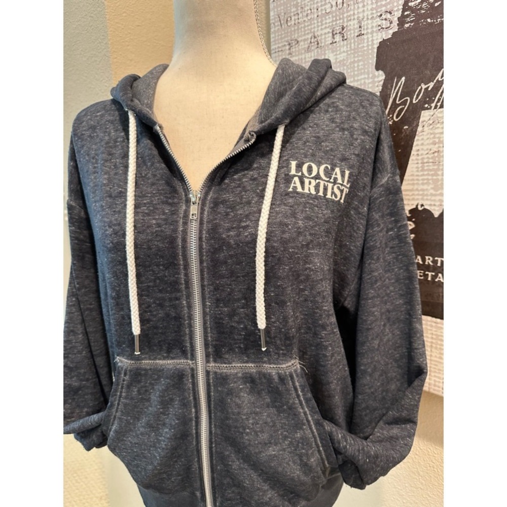 🪻🪷 NWOT. Super cute F21 “Local Artist” Navy Blue-Gray Hoodie